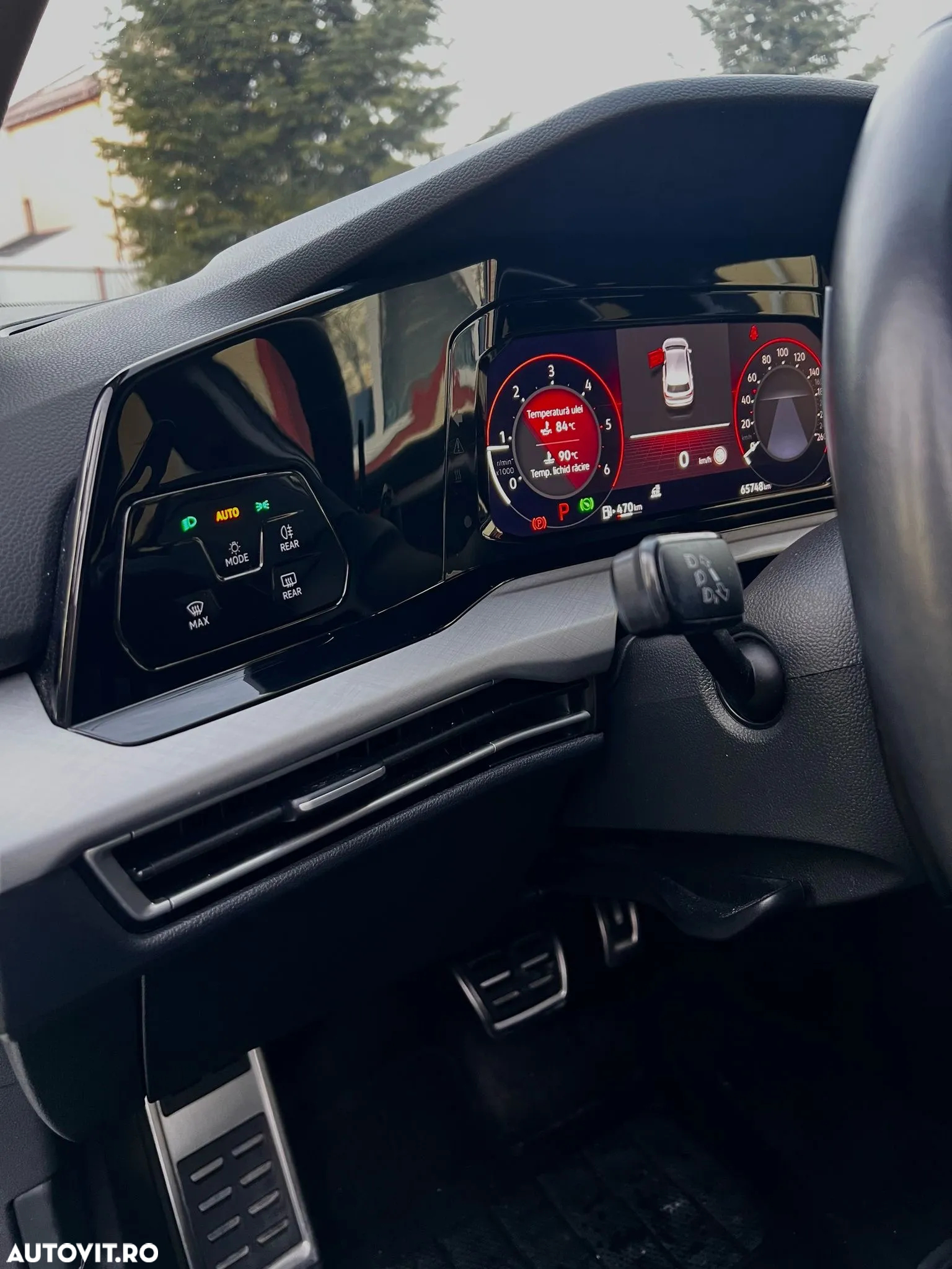 Volkswagen Golf - 8