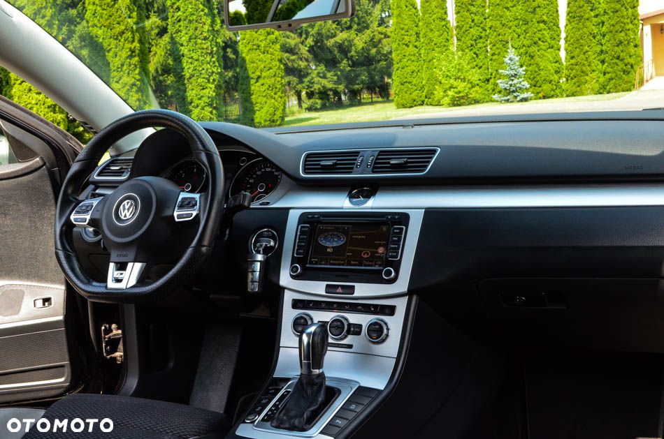 Volkswagen Passat - 35