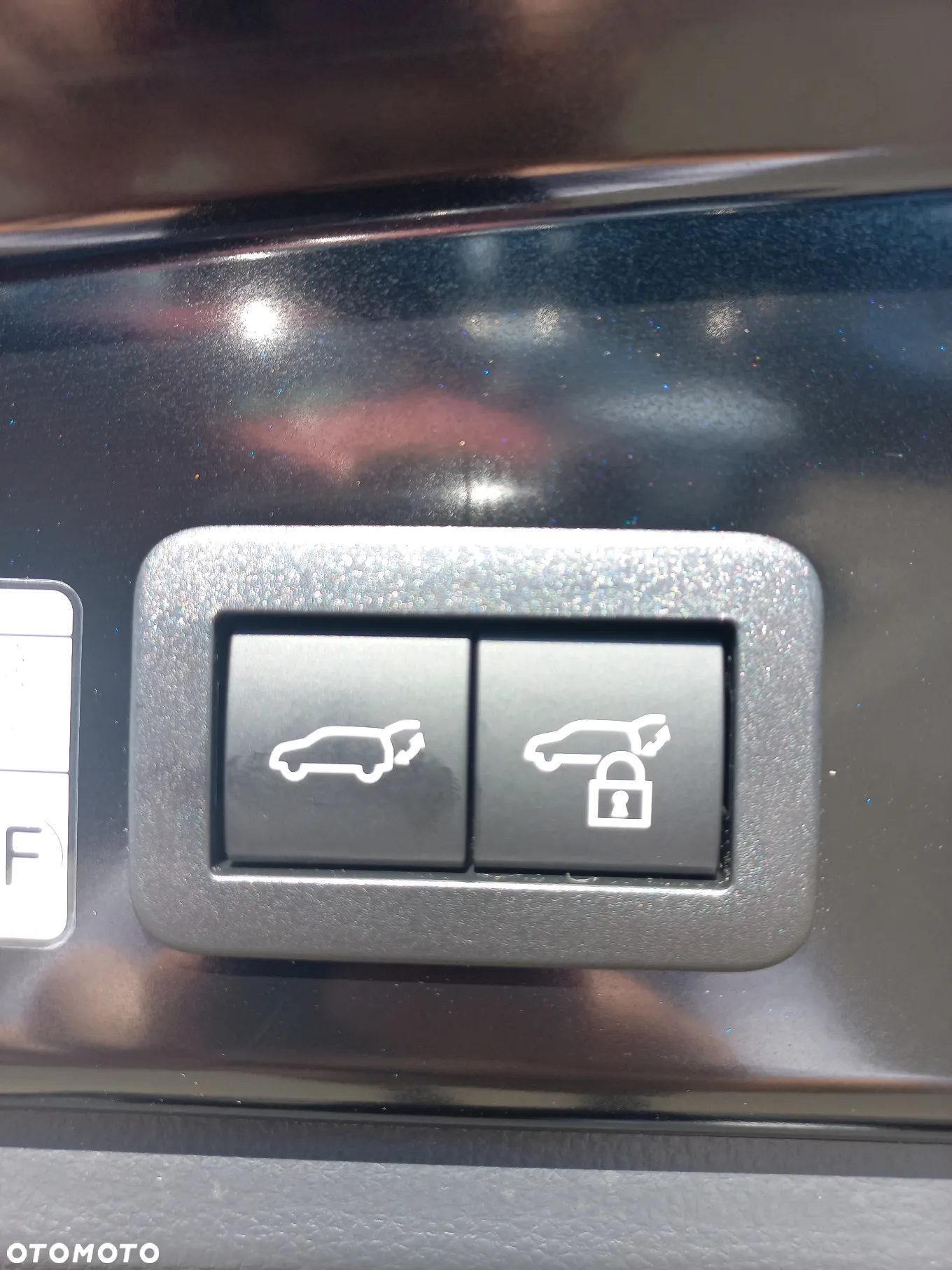 Toyota Corolla Cross 1.8 Hybrid Style - 12