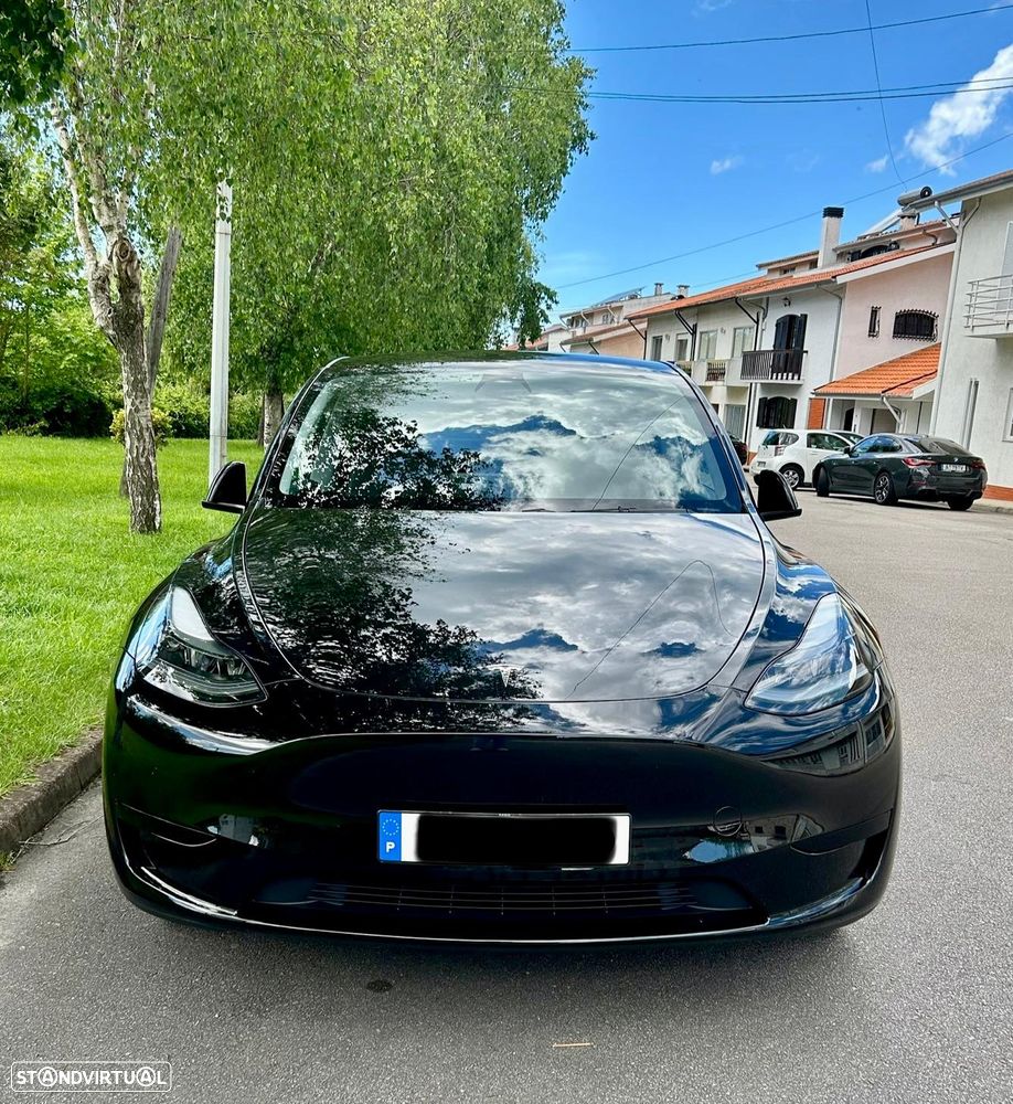Tesla Model Y 2024 photo 2