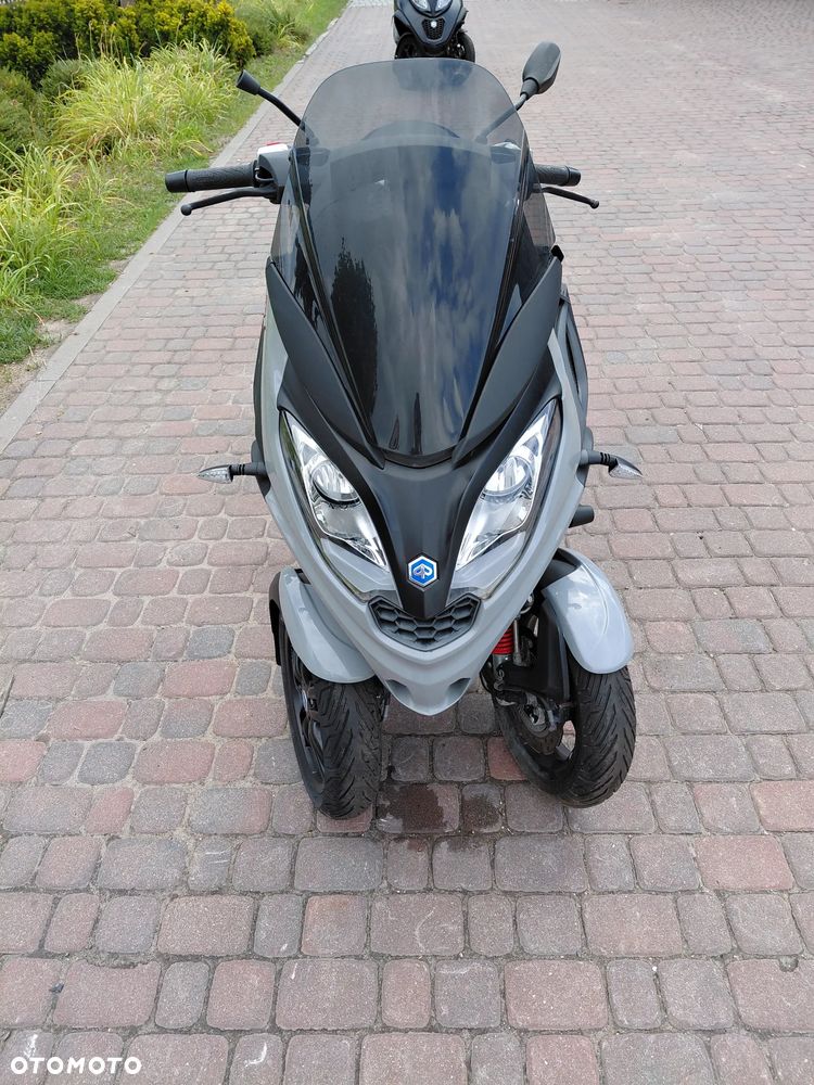 Piaggio MP-3 - 8