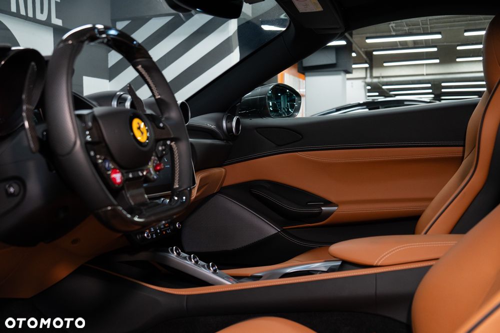 Ferrari Portofino M - 24