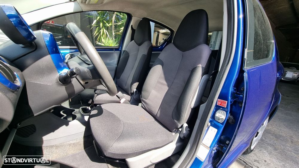 Toyota Aygo 1.0 + AC - 3