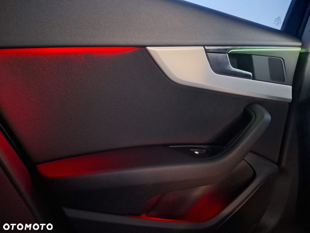 Audi A4 Avant 2.0 TDI S tronic - 40