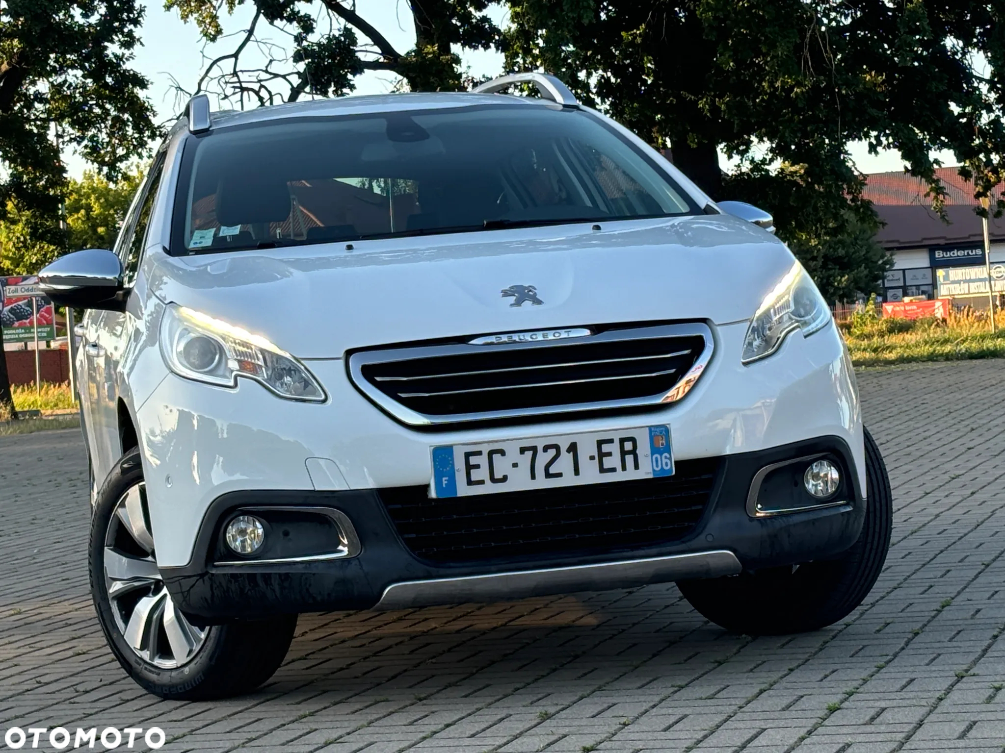 Peugeot 2008 1.2 Pure Tech Crossway S&S EAT6 - 9