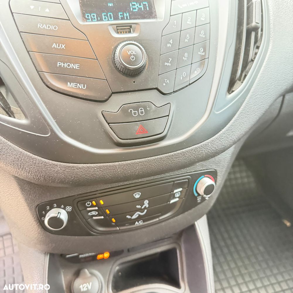 Ford Courier - 8