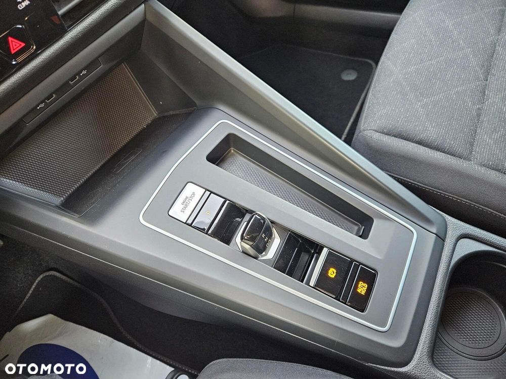 Volkswagen Golf - 23