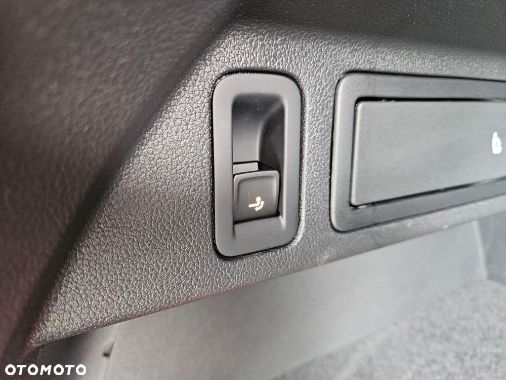 Volkswagen Tiguan - 16