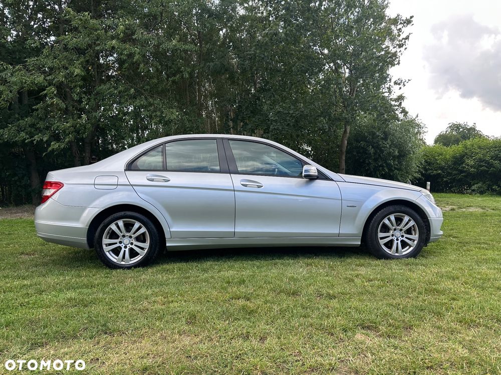 Mercedes-Benz Klasa C 180 Kompressor BlueEFFICIENCY - 13