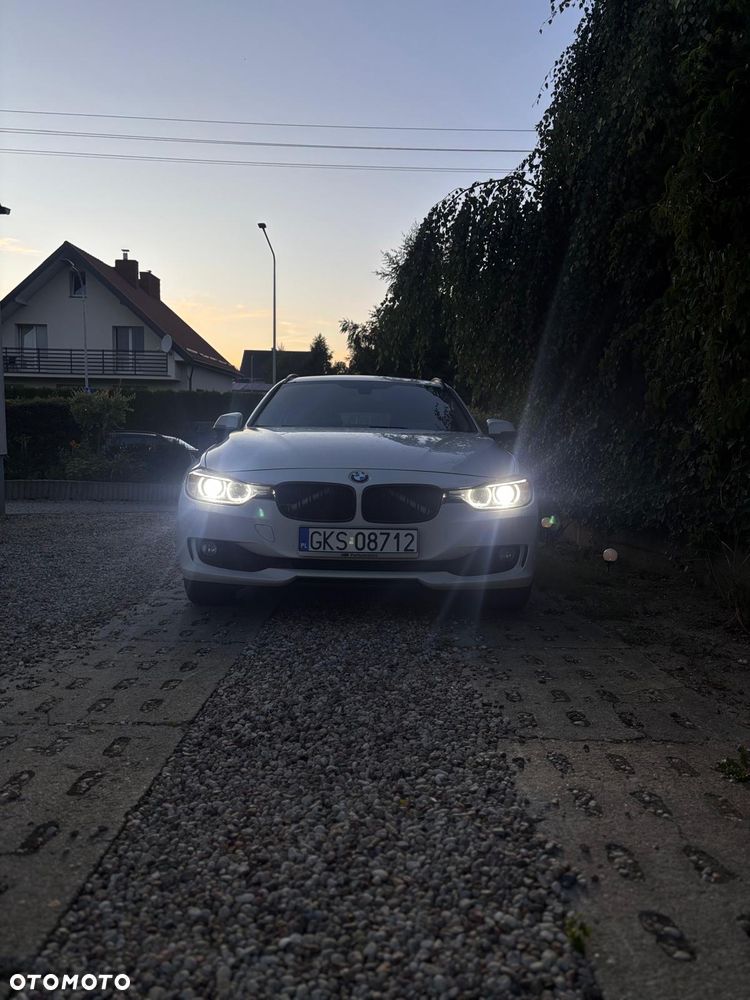 BMW Seria 3 318d - 3