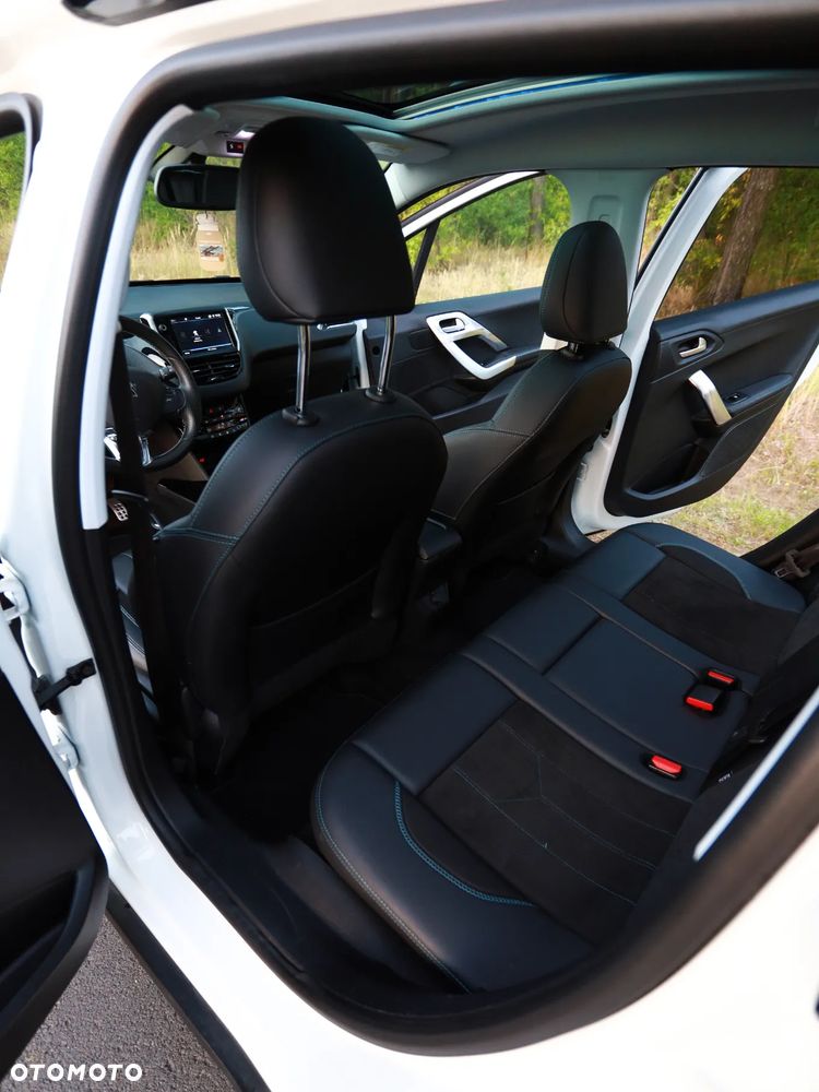 Peugeot 2008 1.2 Pure Tech GPF Crossway S&S EAT6 - 14