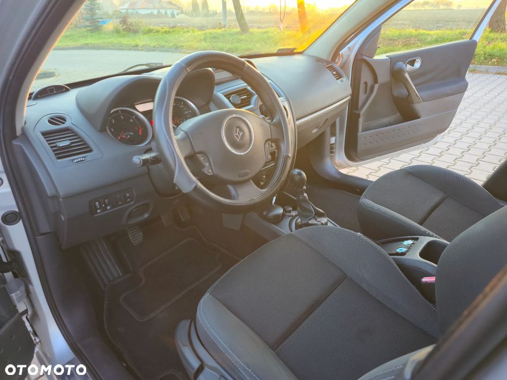 Renault Megane - 9