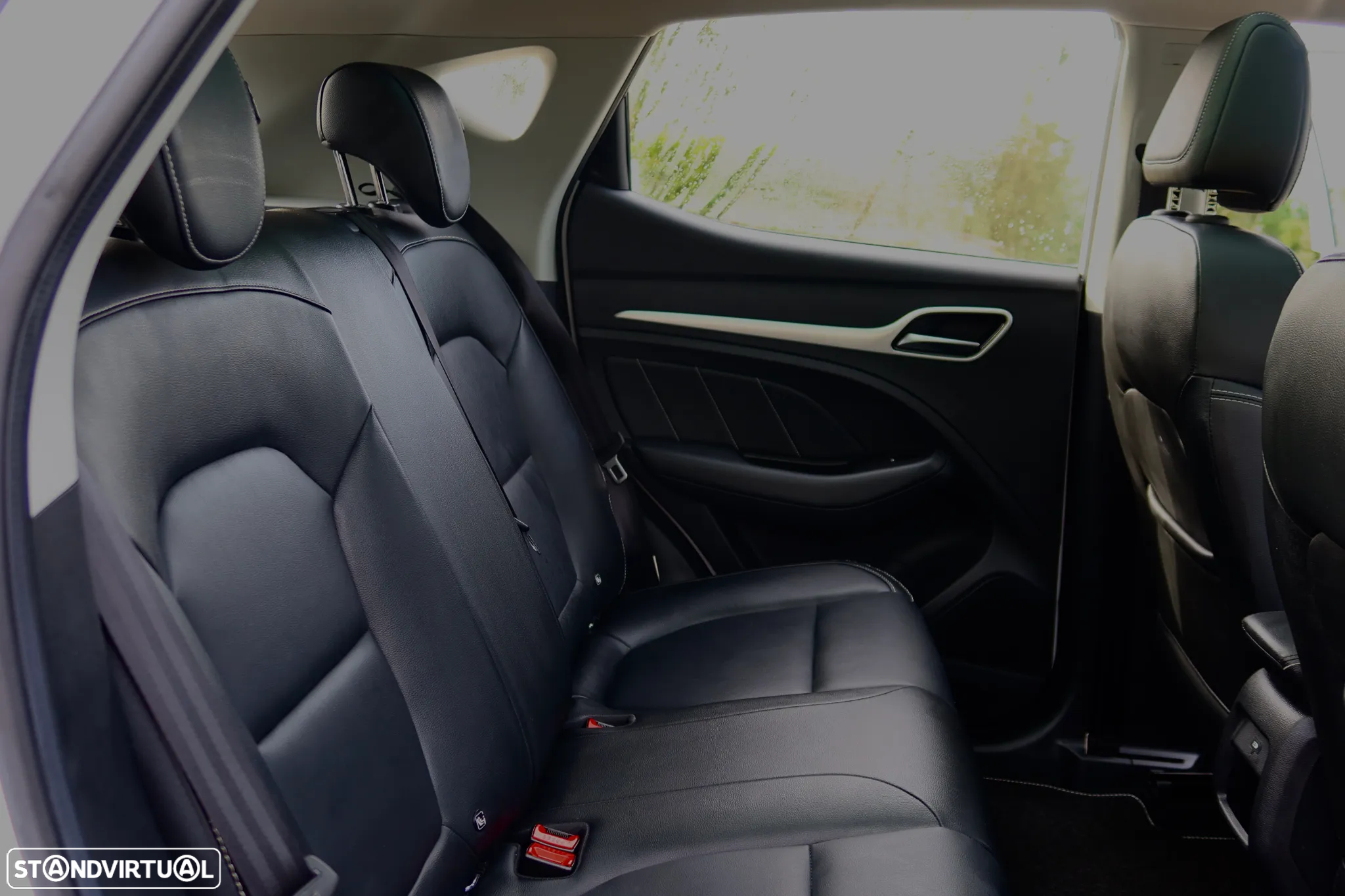 MG ZS EV Luxury - 18