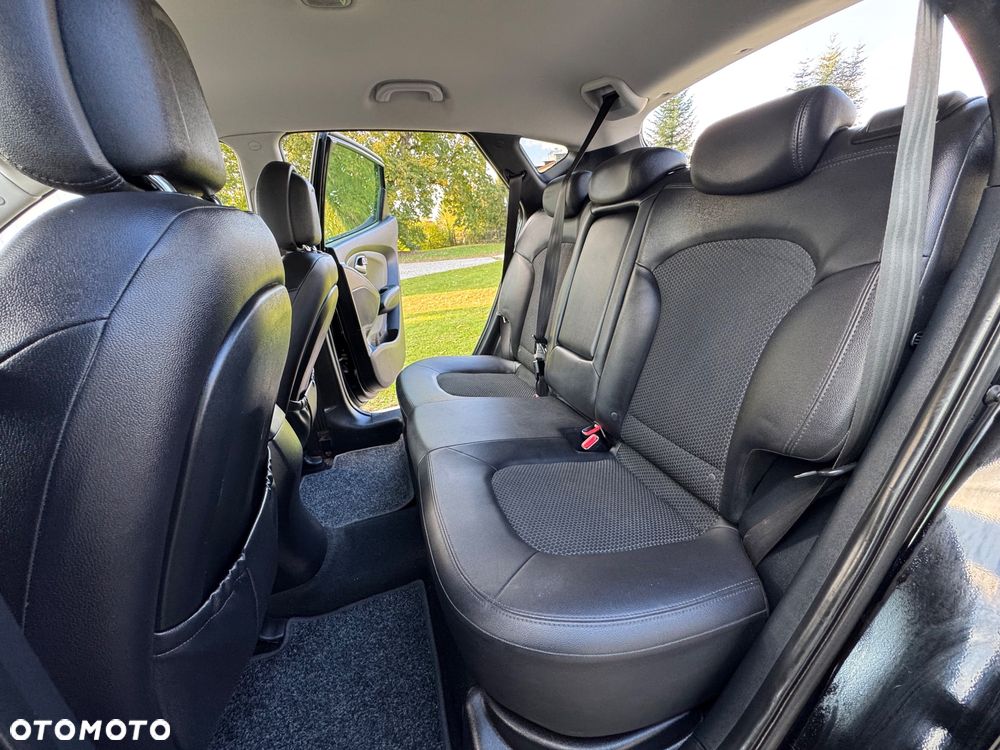 Hyundai ix35 - 16