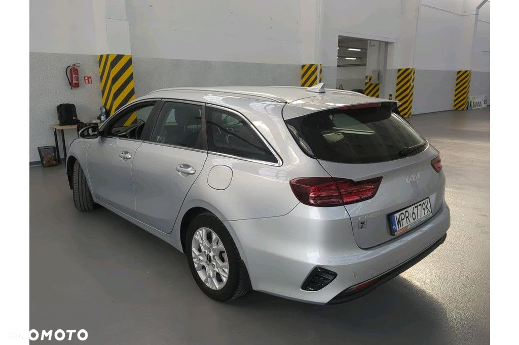 Kia Ceed 1.5 T-GDI M - 2