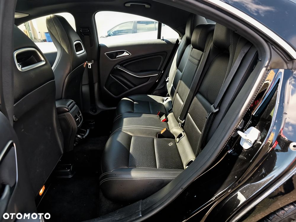 Mercedes-Benz CLA - 9