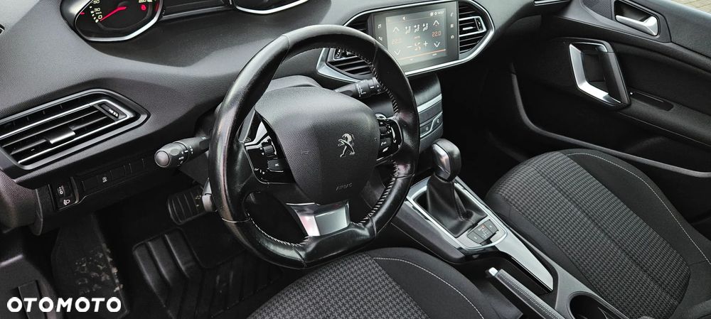 Peugeot 308 - 10