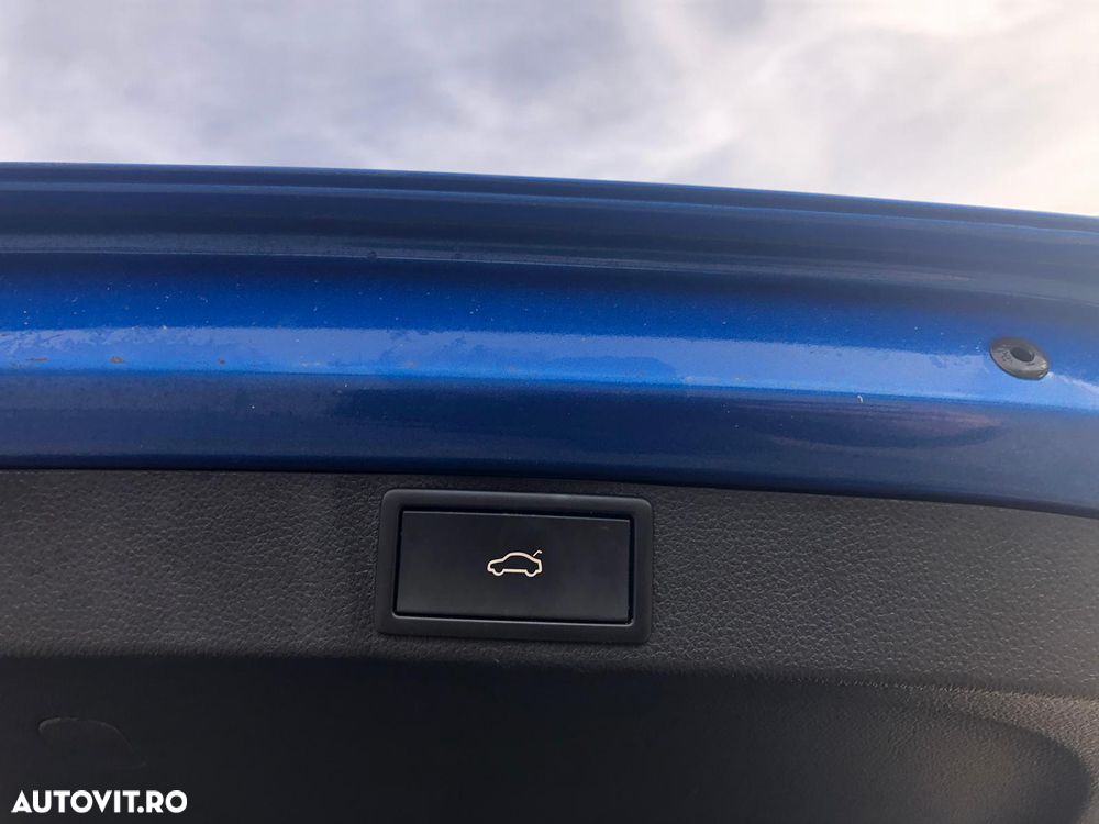 Skoda Octavia Combi 2.0 TDI DSG Exclusive Plus - 19