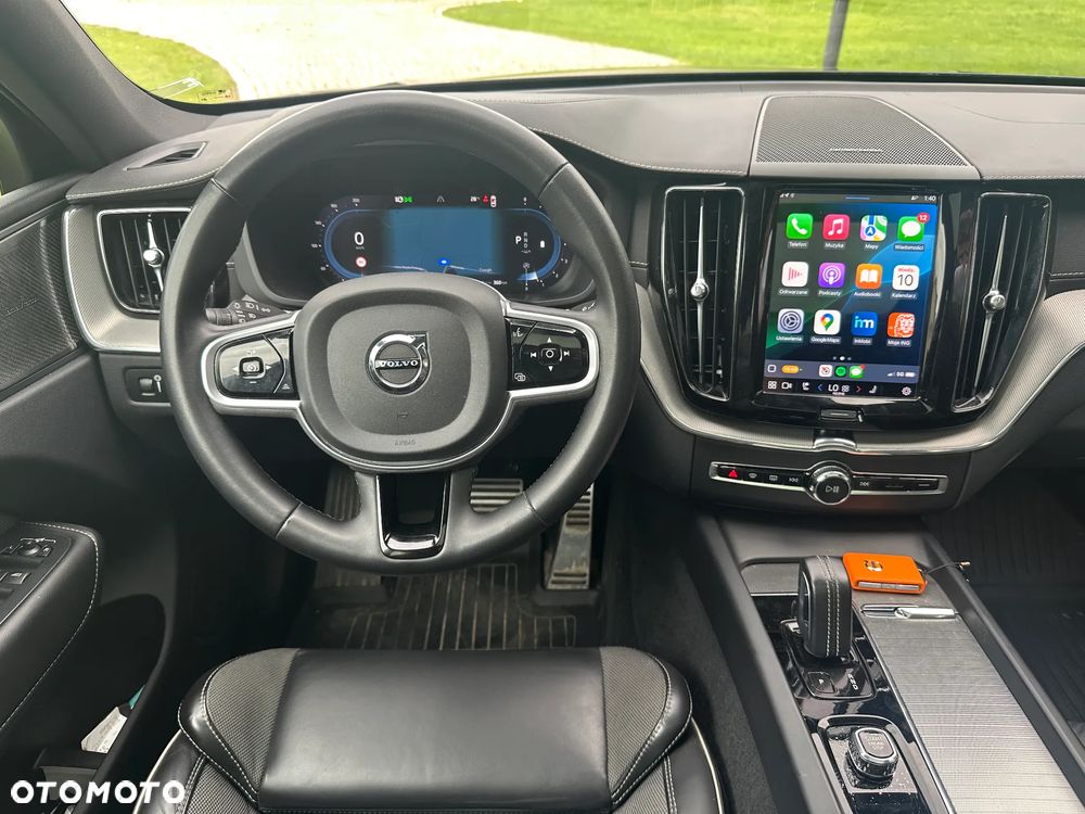 Volvo XC 60 B6 B AWD R-Design - 11