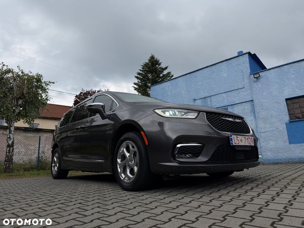 Chrysler Pacifica - 22