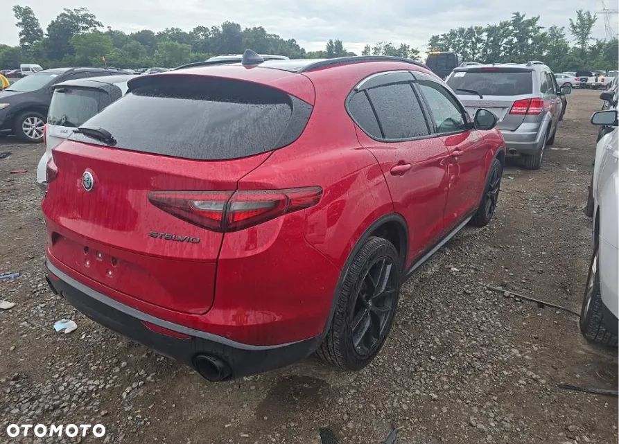 Alfa Romeo Stelvio 2.0 Turbo TI Q4 - 4