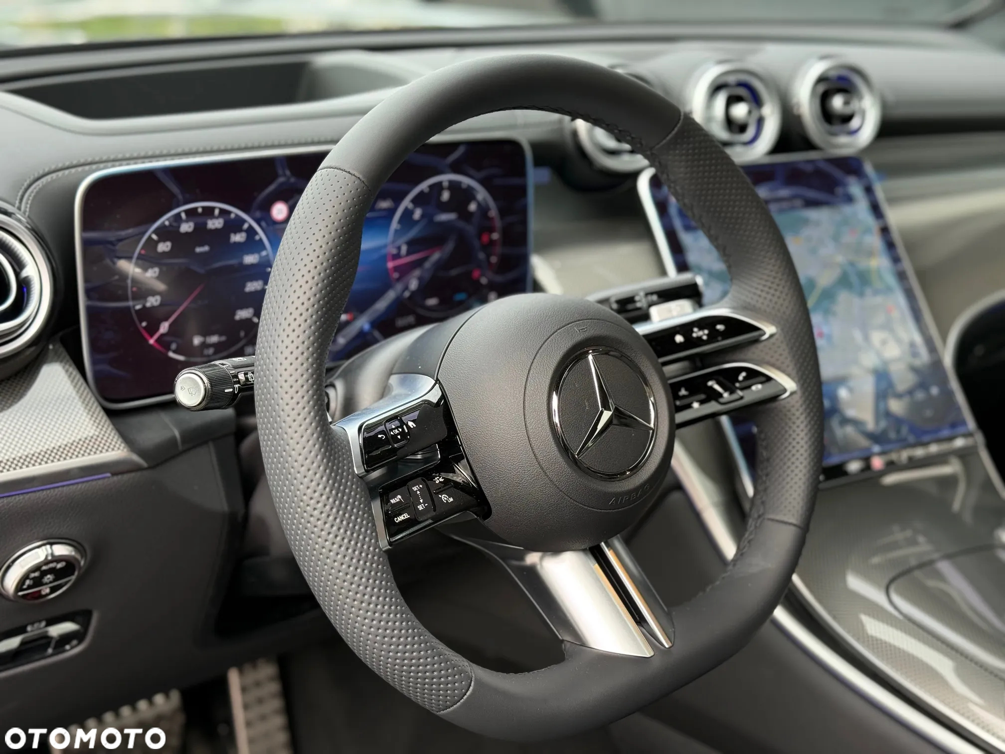 Mercedes-Benz GLC - 10