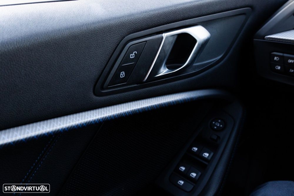 BMW 116 d Pack Desportivo M Auto - 34