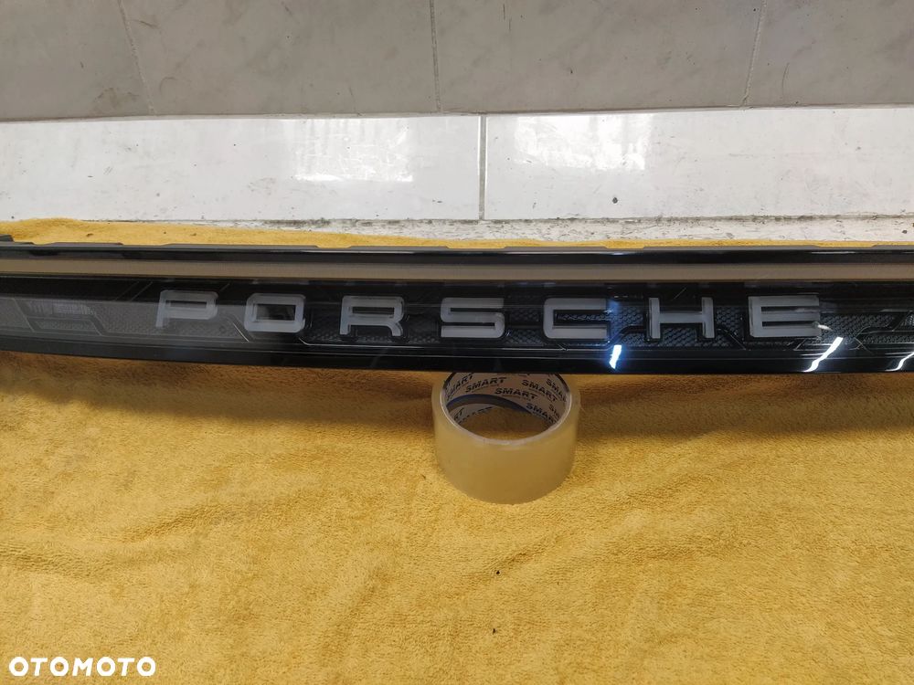PORSCHE TAYCAN 9JA 19- LAMPA TYŁ TYLNA LED PRAWA LEWA BLENDA ŚRODKOWA W KLAPĘ BAGAŻNIKA BASE USA KOMPLET ORYGINAŁ - 4