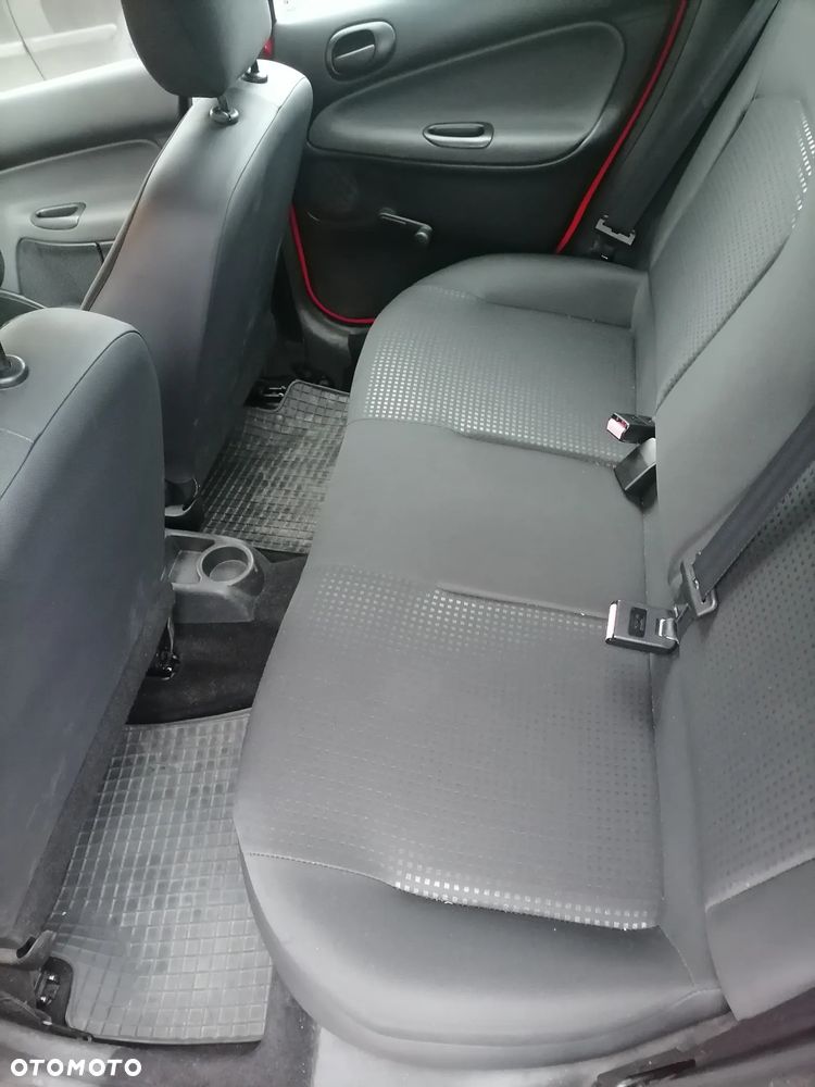 Peugeot 206 plus 1.1 Presence - 4