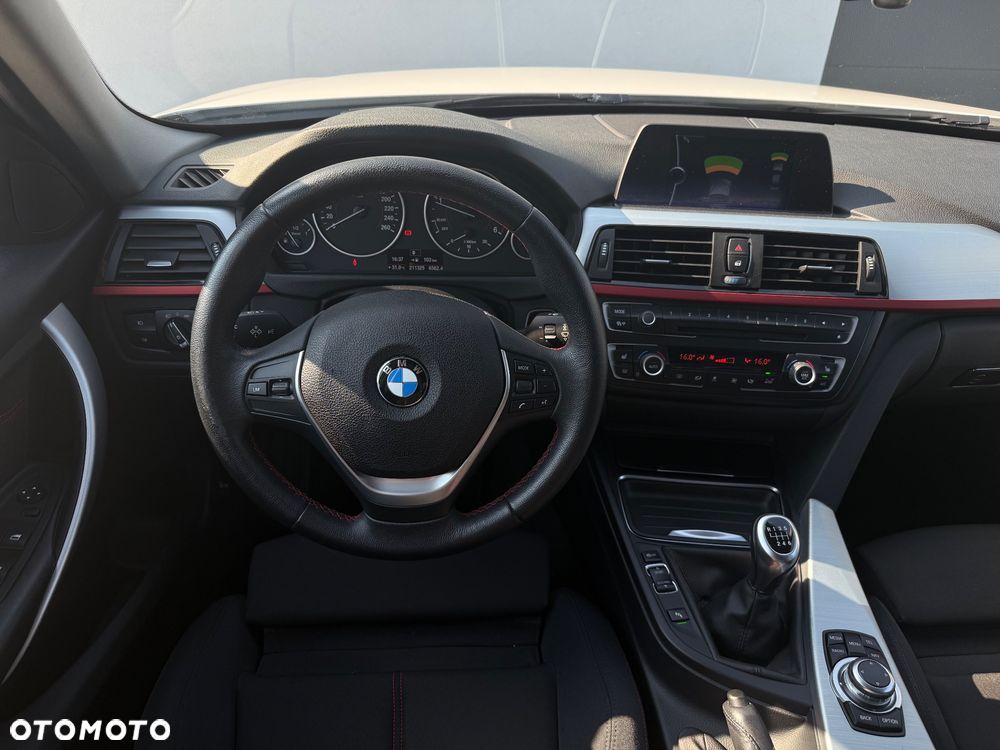 BMW Seria 3 320d - 9