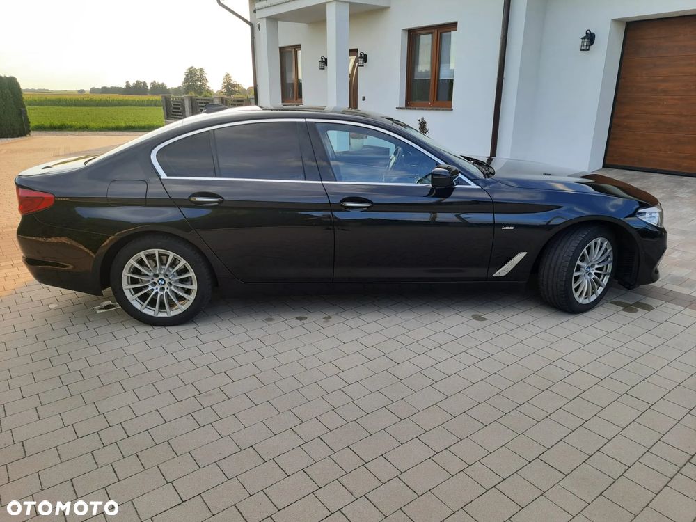 BMW Seria 5 520d Luxury Line - 4