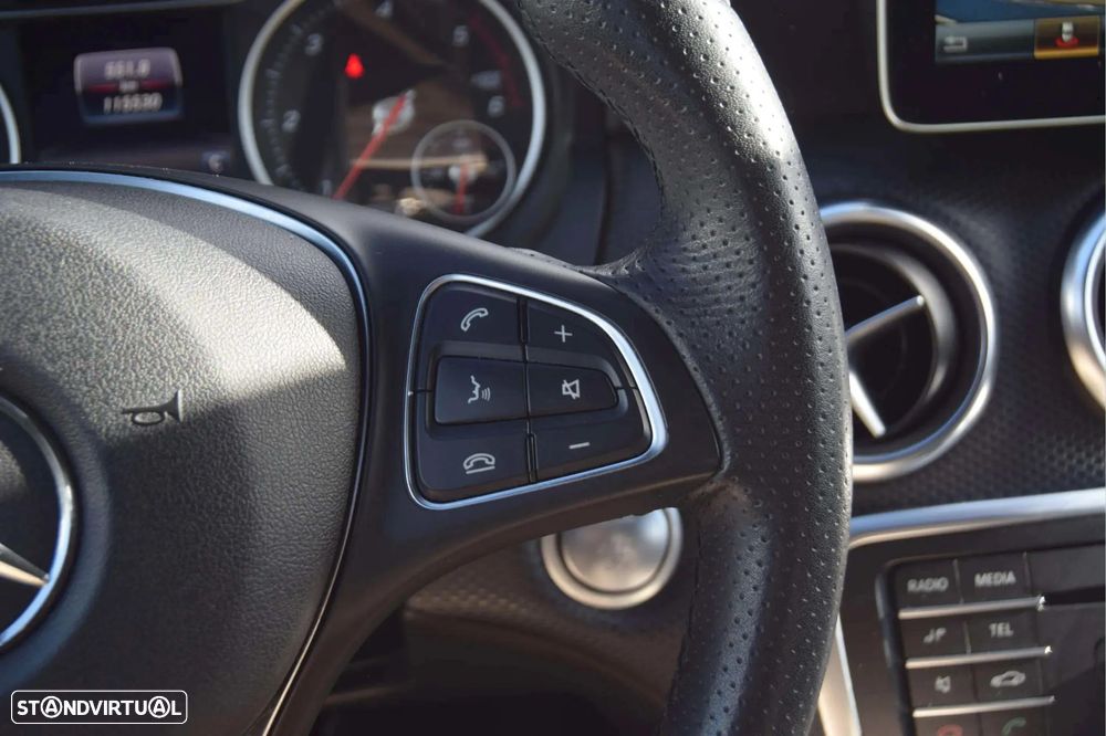 Mercedes-Benz A 180 d AMG Line - 9