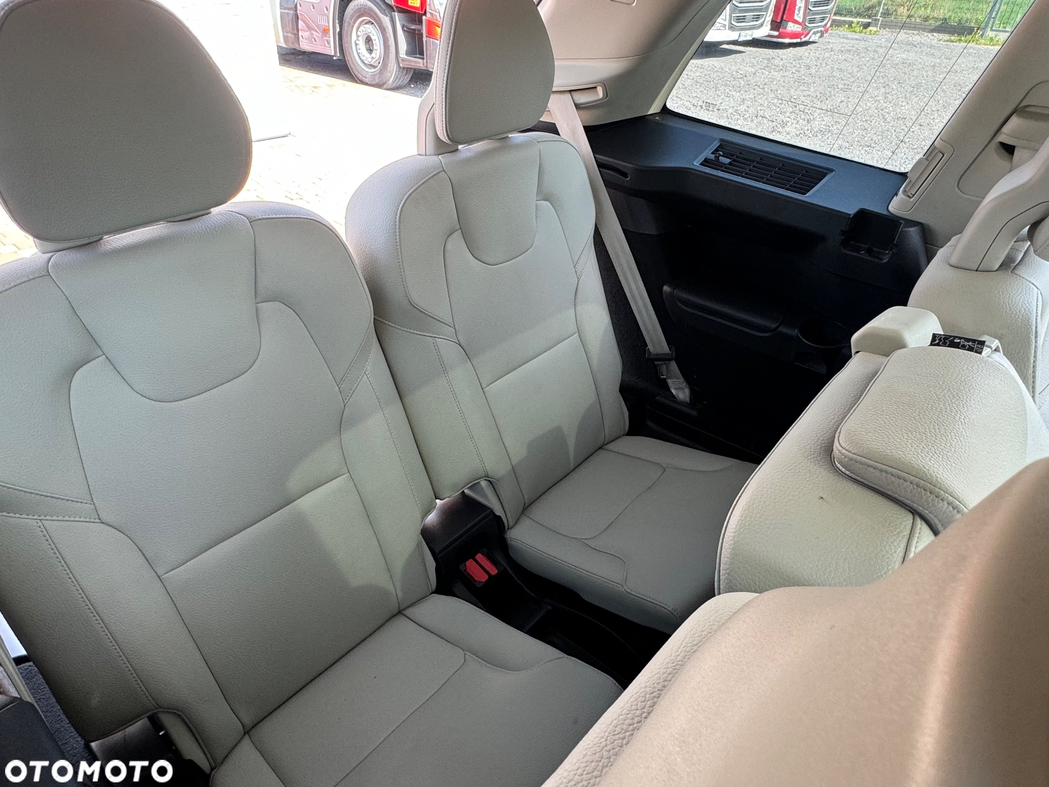 Volvo XC 90 - 24