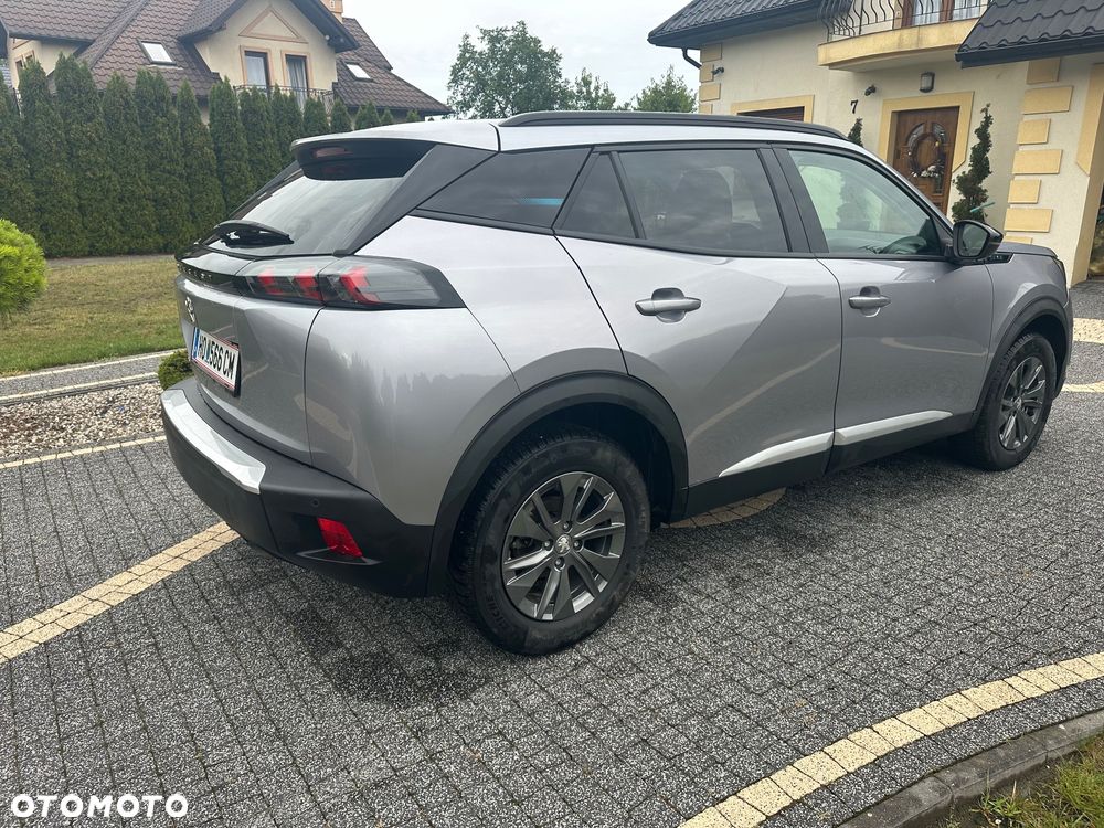 Peugeot 2008 1.2 Pure Tech Allure S&S - 4