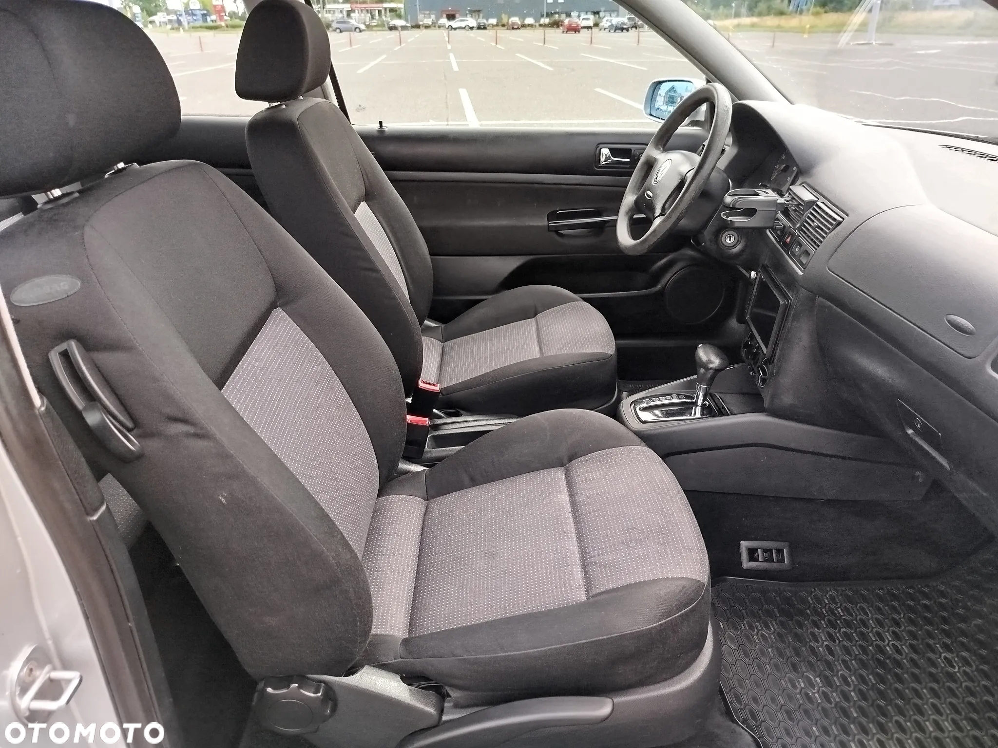 Volkswagen Golf 1.6 Automatik Sportline - 24