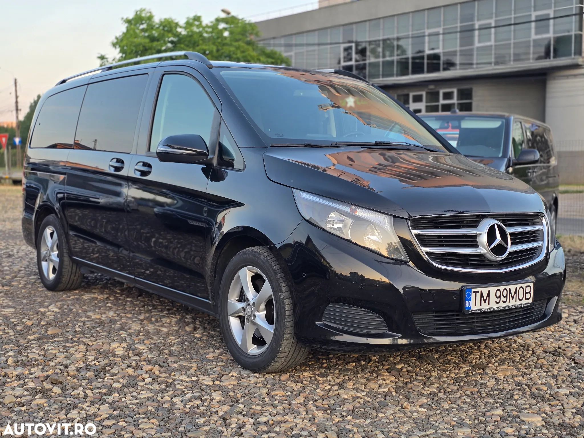 Mercedes-Benz V 220 CDI lang 7G-TRONIC Avantgarde Edition - 1