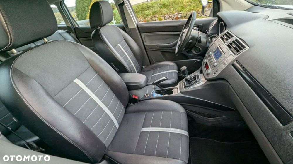 Ford Kuga 2.0 TDCi 4x4 Titanium - 11