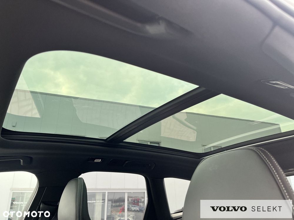 Volvo XC 60 - 30