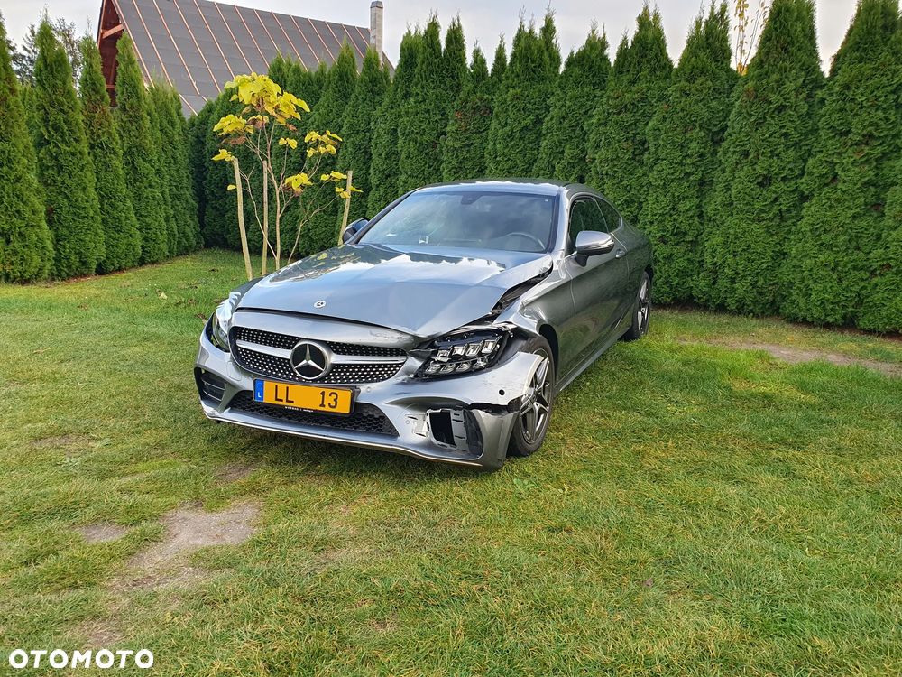 Mercedes-Benz C-Class 2022 photo 3