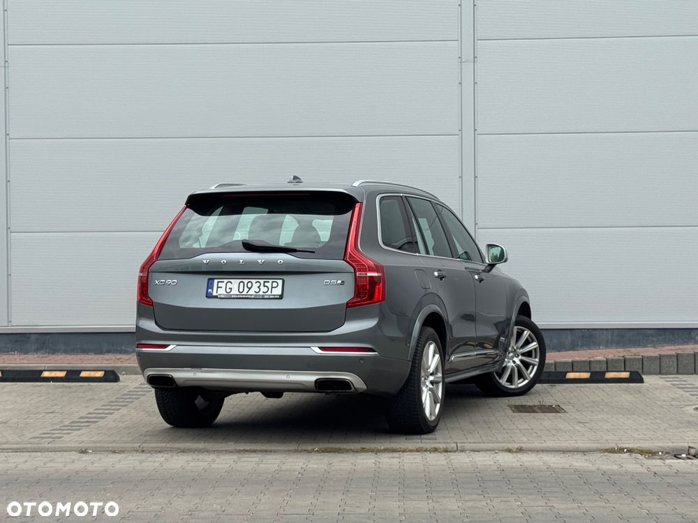 Volvo XC 90 D5 AWD Geartronic Inscription - 4