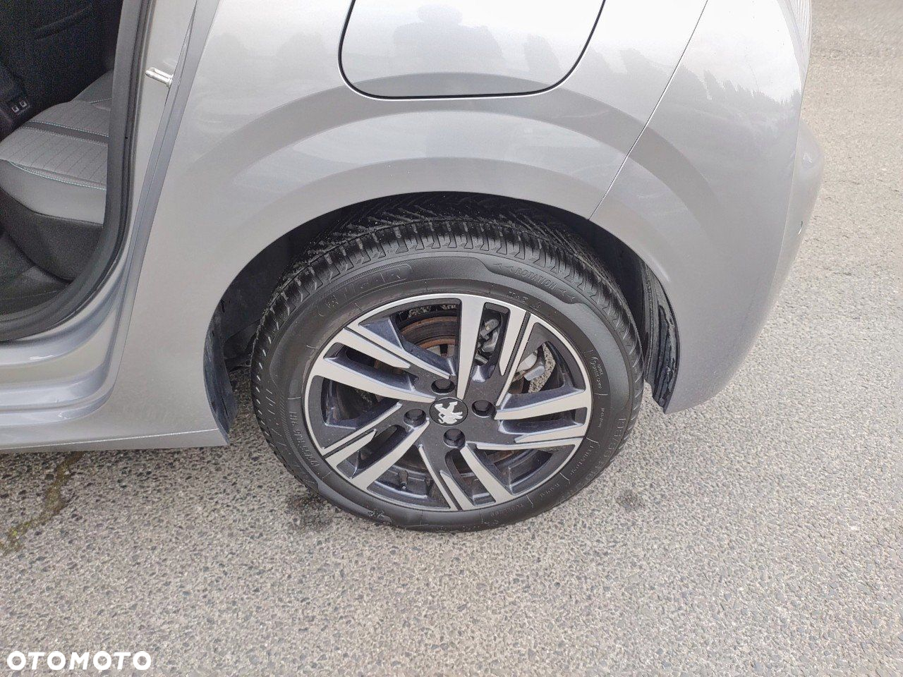 Peugeot 208 1.2 PureTech Allure Pack S&S EAT8 - 11