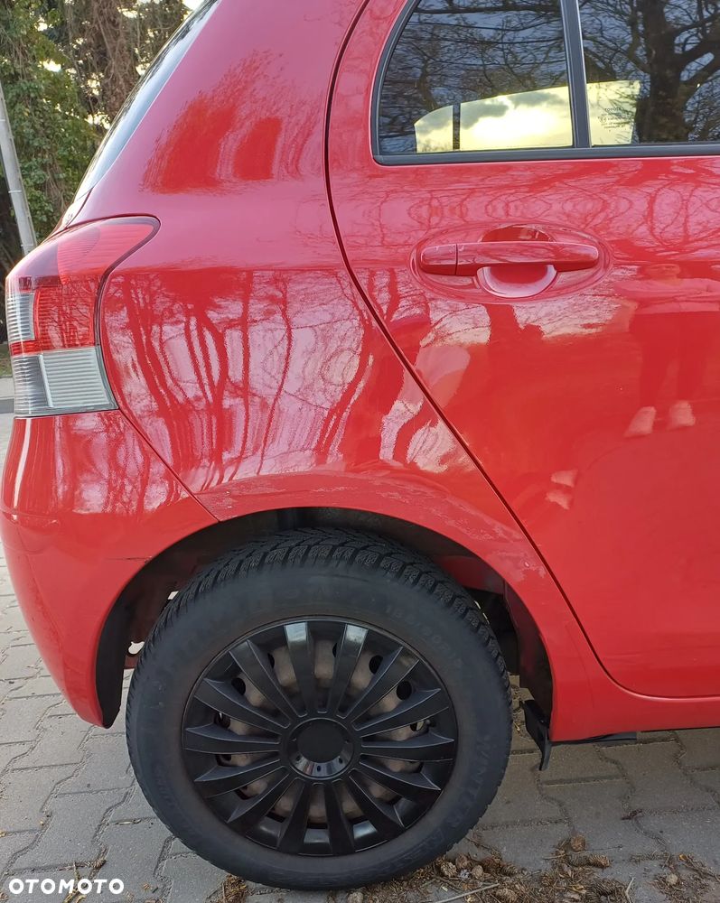 Daihatsu Charade - 4