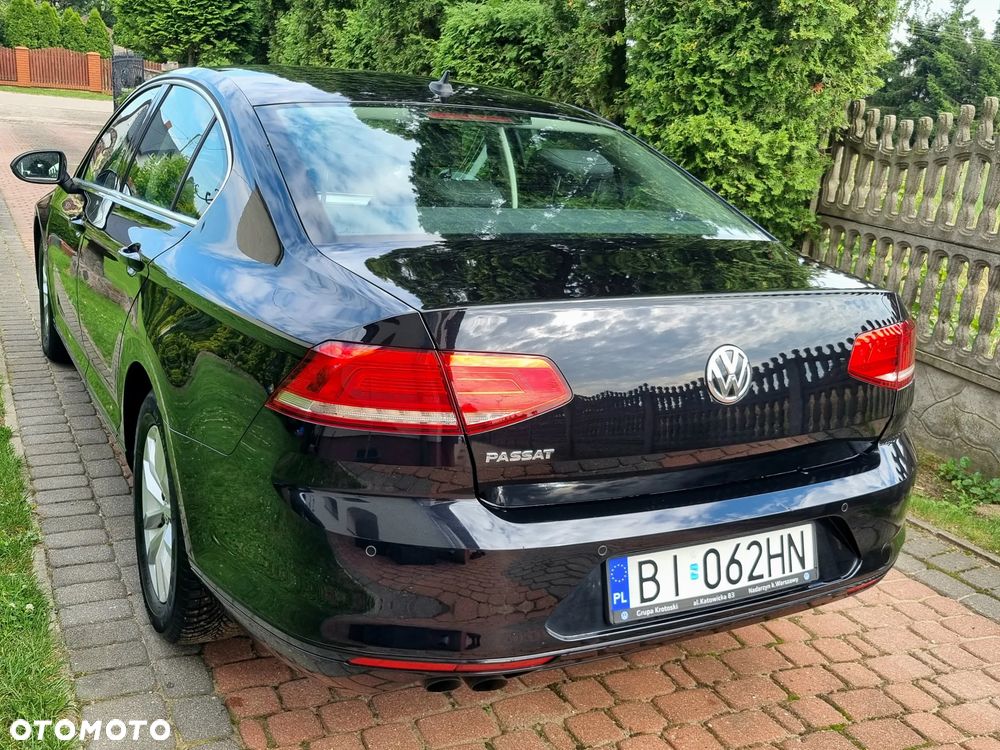Volkswagen Passat 1.8 TSI BMT Comfortline - 25