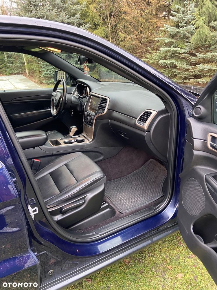 Jeep Grand Cherokee - 15