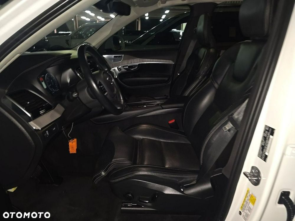 Volvo XC 90 - 16