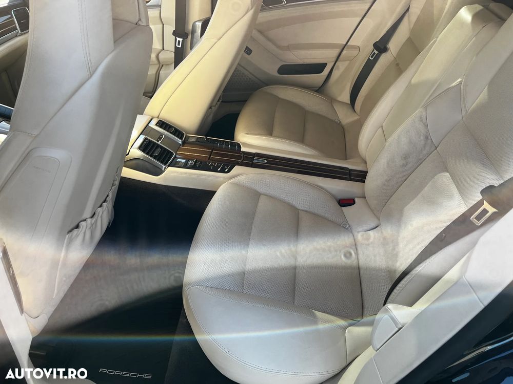 Porsche Panamera 3.0 Tiptronic S - 10