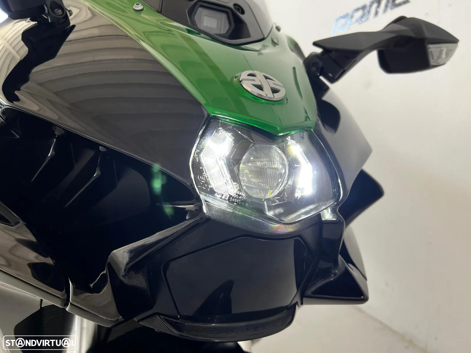 Kawasaki Ninja H2 SX SE PERFORMANCE TOURER - 5