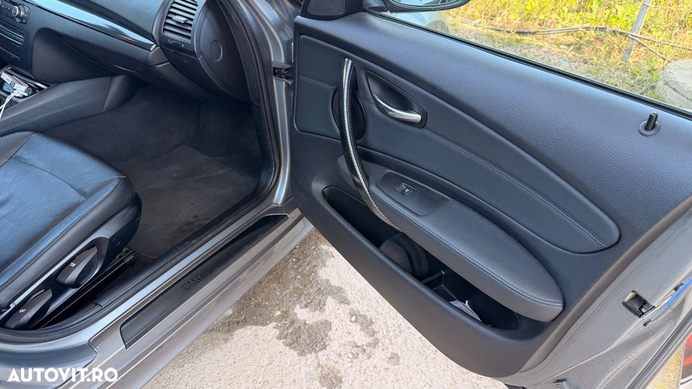 BMW Seria 1 116i - 22