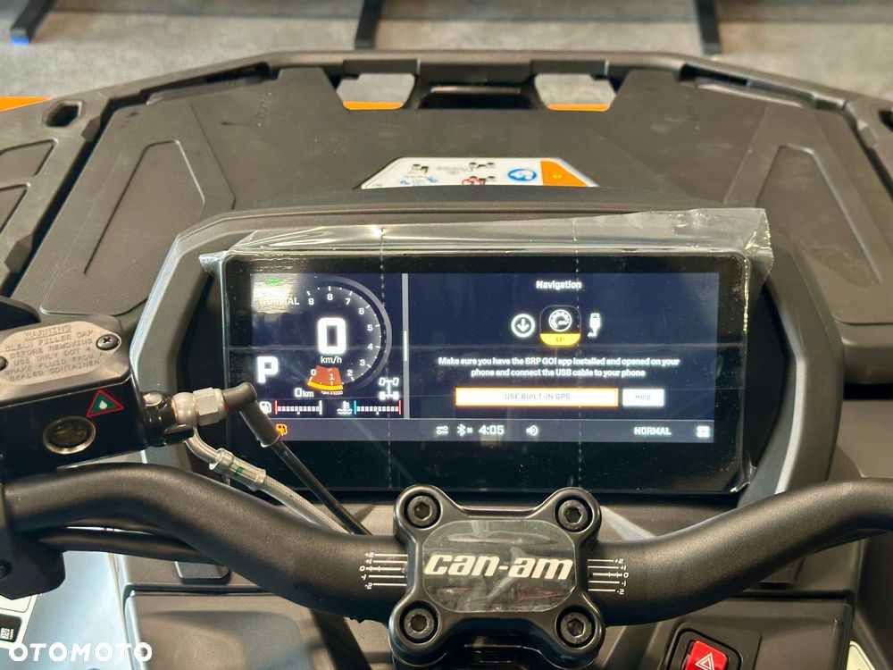 Can-Am Maverick - 12