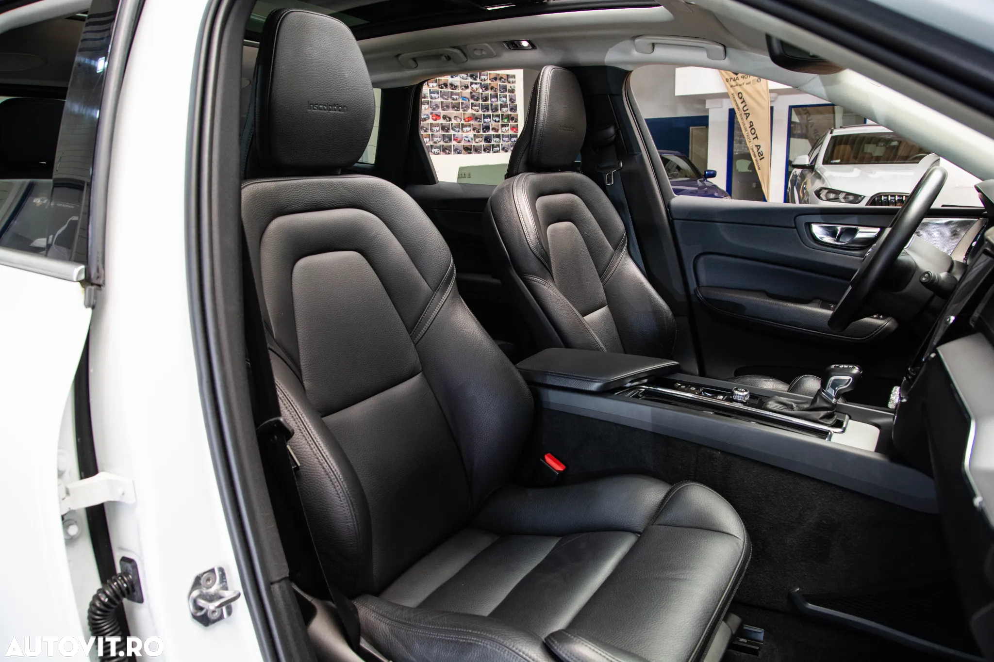 Volvo XC 60 T6 AWD Geartronic Inscription - 34